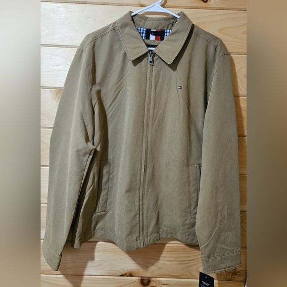 NWT Tommy Hilfiger Men's Classic Front-Zip Filled Micro-Twill Jacket in Khaki - Picture 5 of 12